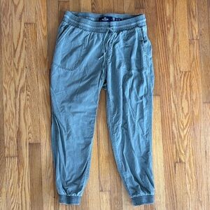 Hollister Women’s Olive Jogger Pants